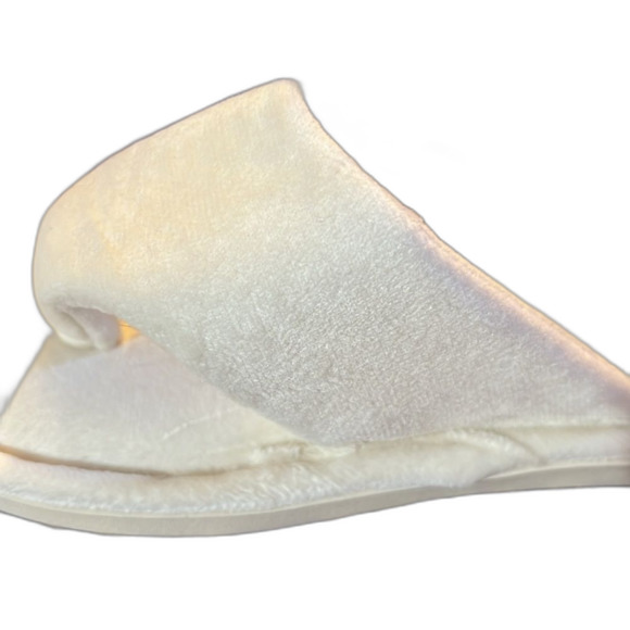 EUC Maxhong Cream Thong Slippers - Picture 5 of 6